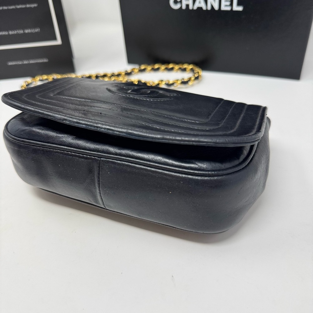 Chanel Timeless CC Lambskin 24k gold-plated Chain Bag - Picture 4 of 8